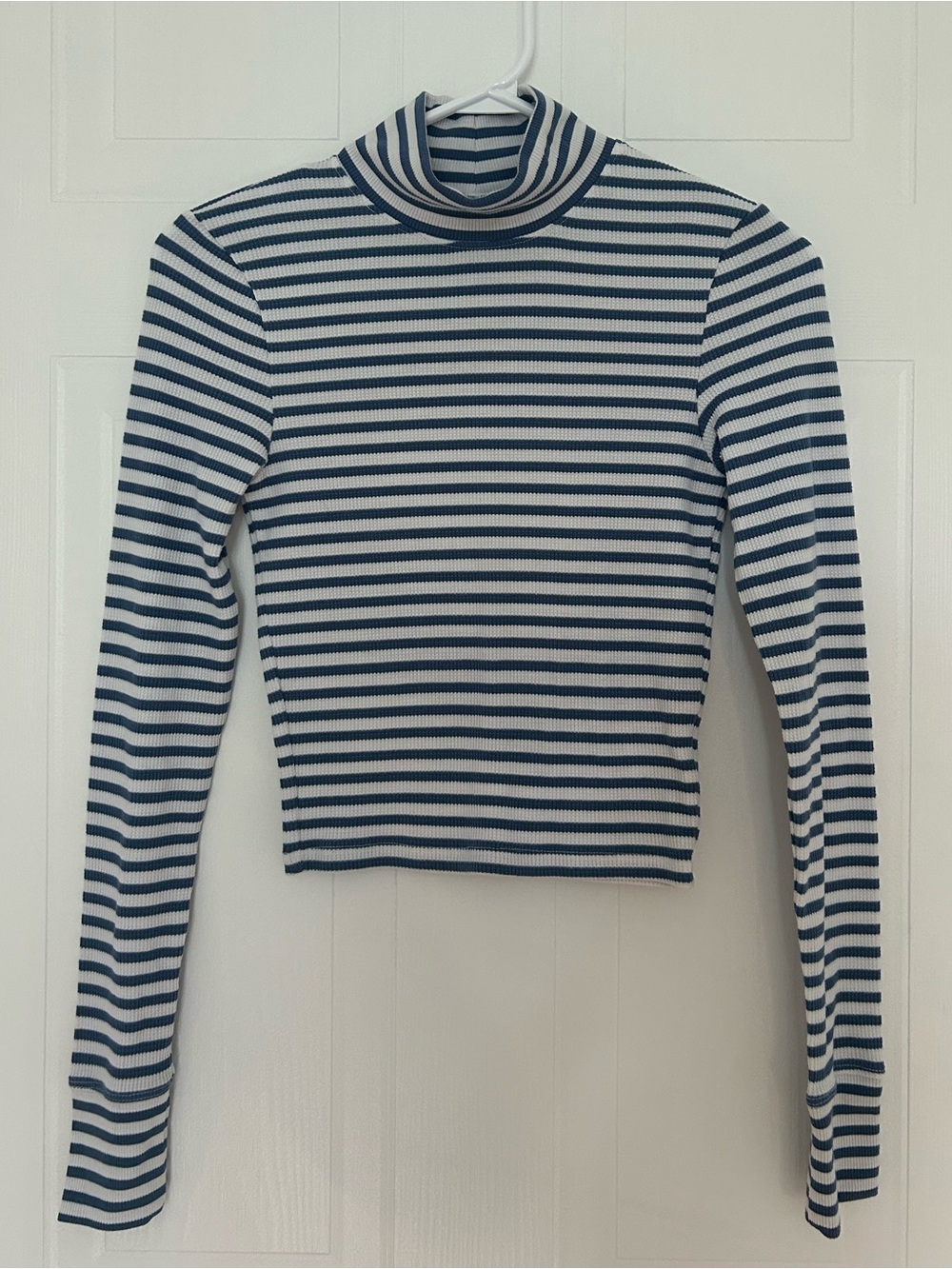 American Eagle Outfitters Navy & White Striped Turtleneck Top - Women’s Size S
